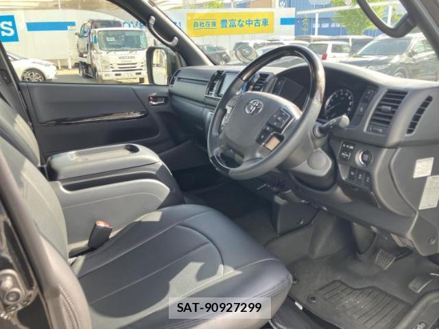 Toyota HIACE VAN 2024-03 8651583-3
