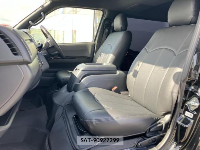 Toyota HIACE VAN 2024-03 8651583-5