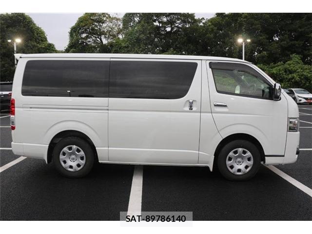 Toyota HIACE VAN 2021-09 8651879-13