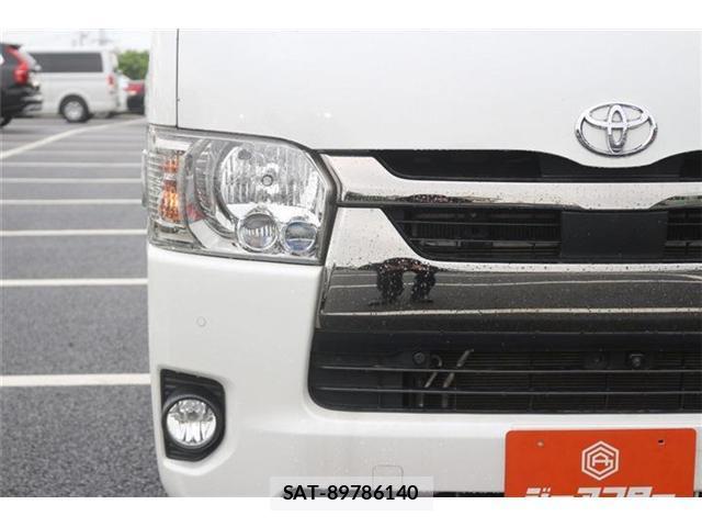 Toyota HIACE VAN 2021-09 8651879-9