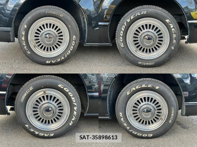 Toyota HIACE VAN 2019-08 8652279-19