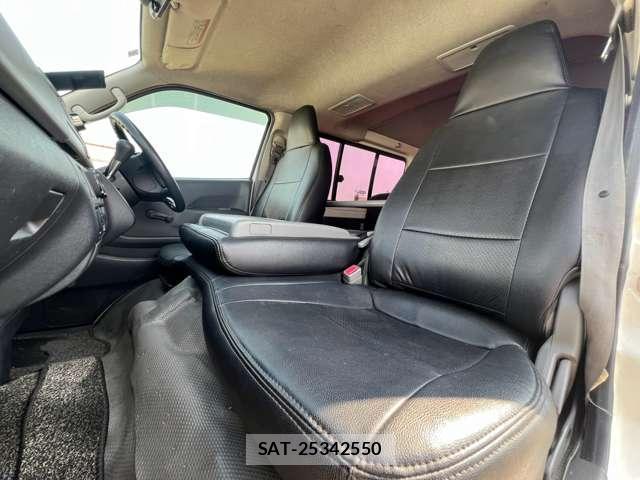 Toyota HIACE VAN 2007-06 8652386-6