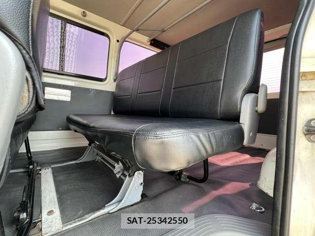 Toyota HIACE VAN 2007-06 8652386-8
