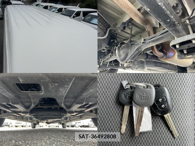 Toyota HIACE VAN 2016-09 8652610-2