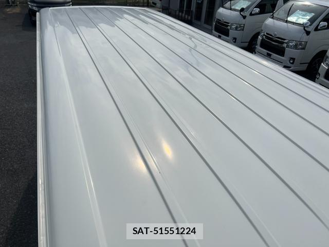 Toyota HIACE VAN 2018-02 8652612-14