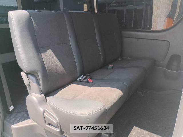 Toyota HIACE VAN 2024-01 8653108-7