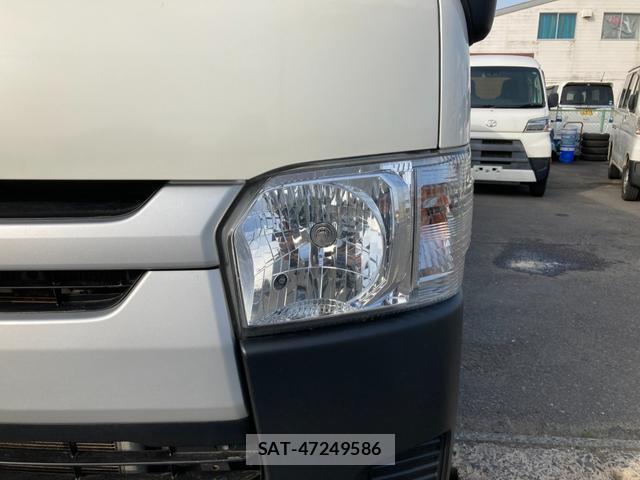 Toyota HIACE VAN 2019-03 8653135-6