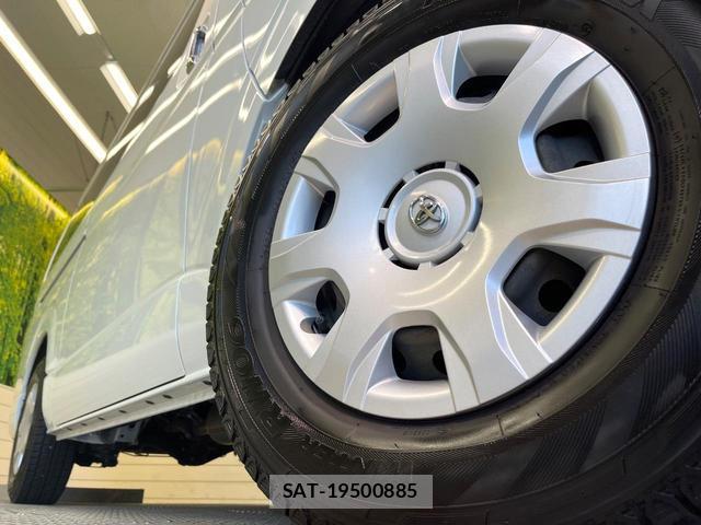 Toyota HIACE VAN 2023-11 8653254-11