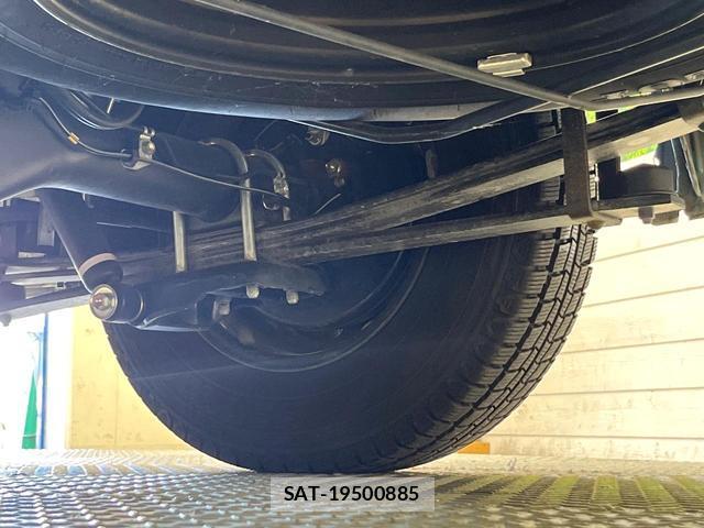 Toyota HIACE VAN 2023-11 8653254-18