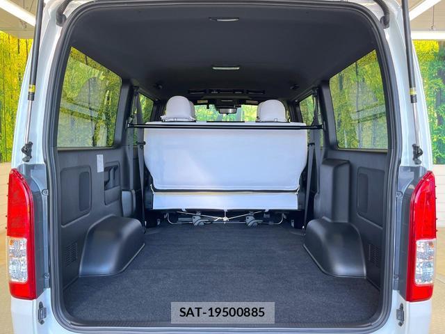 Toyota HIACE VAN 2023-11 8653254-9