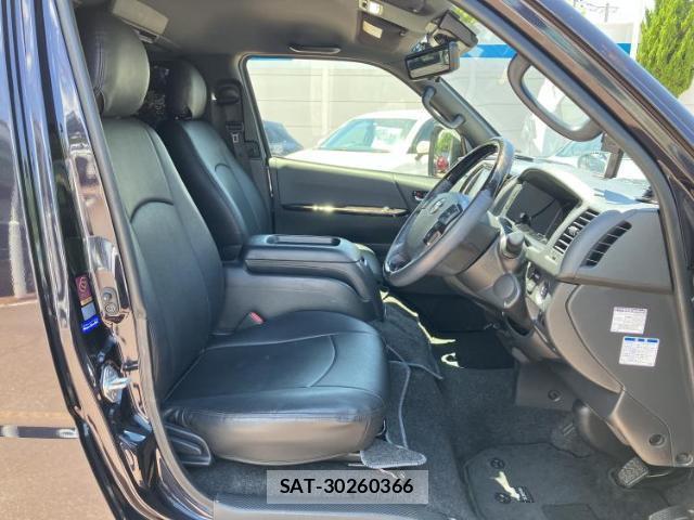 Toyota HIACE VAN 2023-04 8653558-3