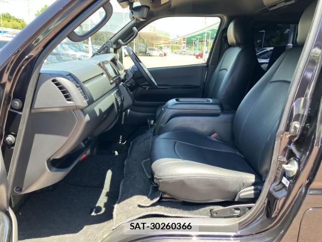 Toyota HIACE VAN 2023-04 8653558-5
