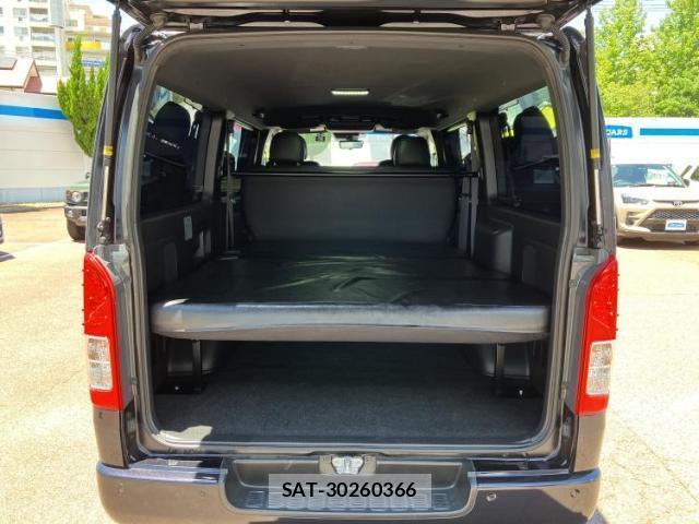 Toyota HIACE VAN 2023-04 8653558-7