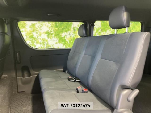 Toyota HIACE VAN 2025-10 8653670-7