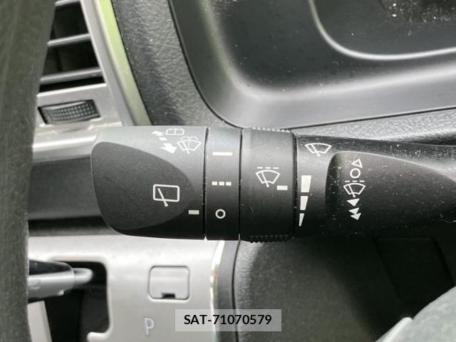 Toyota HIACE VAN 2022-12 8653683-17