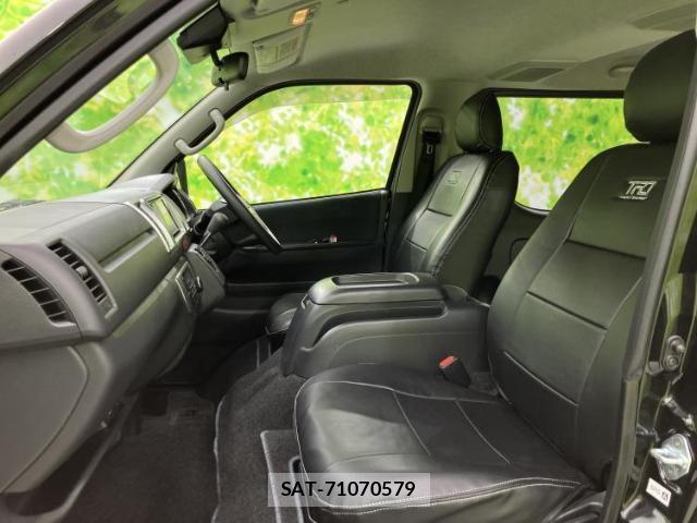 Toyota HIACE VAN 2022-12 8653683-5