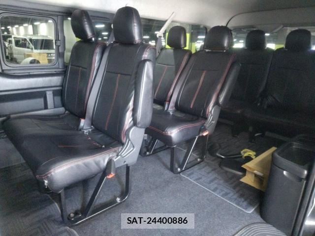 Toyota HIACE WAGON 2015-03 8647167-3