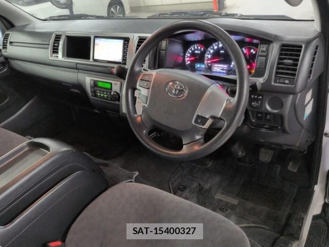 Toyota HIACE WAGON 2018-07 8647372-3