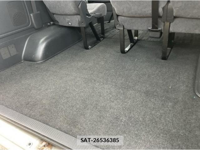 Toyota HIACE WAGON 2020-03 8647373-2