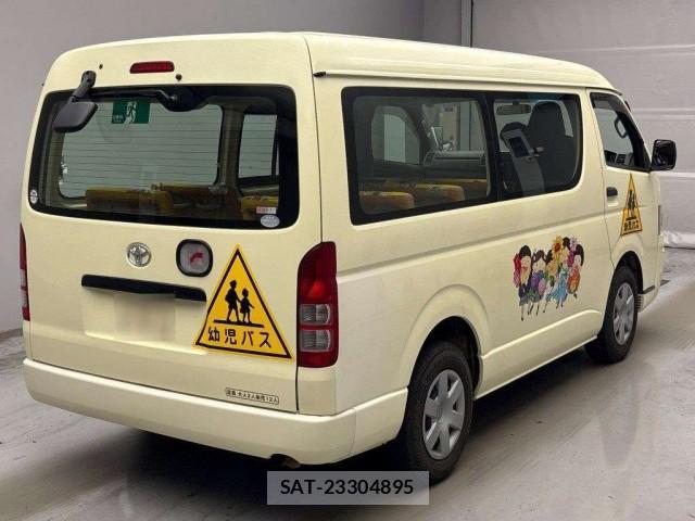 Toyota HIACE WAGON 2007-04 8647379-1