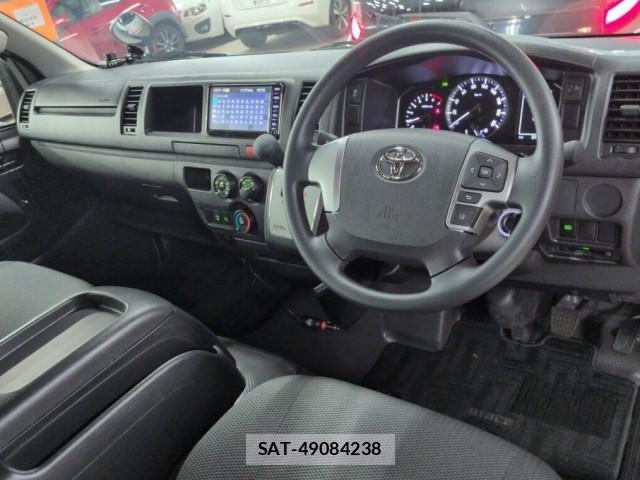 Toyota HIACE WAGON 2021-05 8647384-3