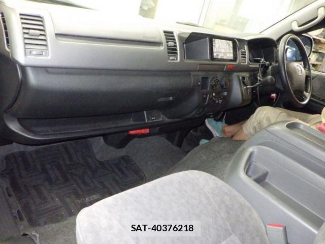 Toyota HIACE WAGON 2008-06 8647398-3