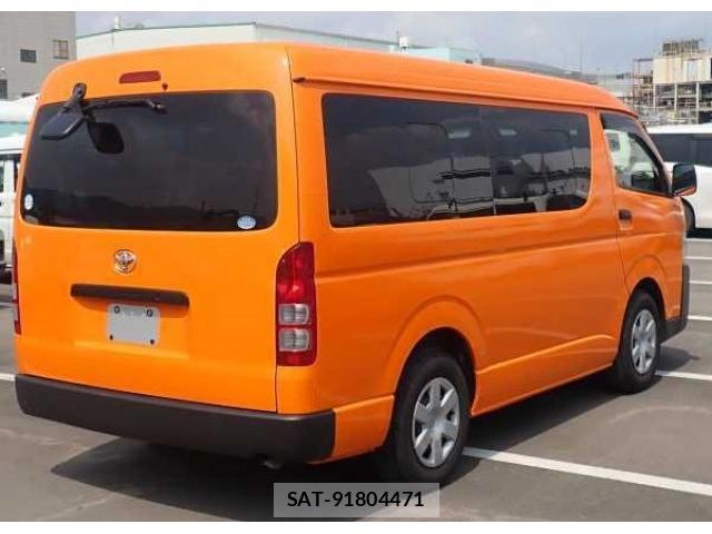 Toyota HIACE WAGON 2019-08 8647400-1