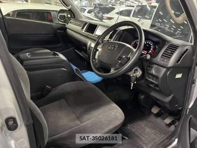 Toyota HIACE WAGON 2019-09 8647411-3