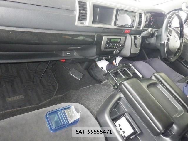 Toyota HIACE WAGON 2019-06 8647432-3