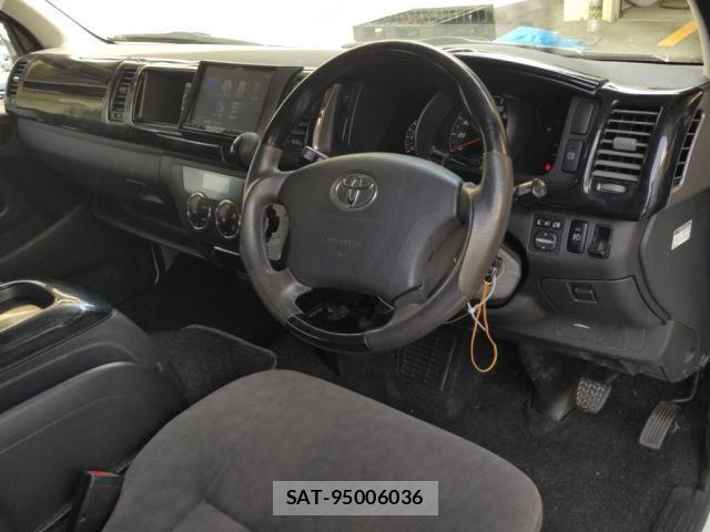 Toyota HIACE WAGON 2011-07 8648724-2