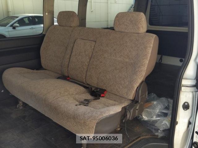 Toyota HIACE WAGON 2011-07 8648724-3
