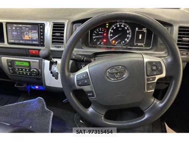 Toyota HIACE WAGON 2020-08 8650459-2