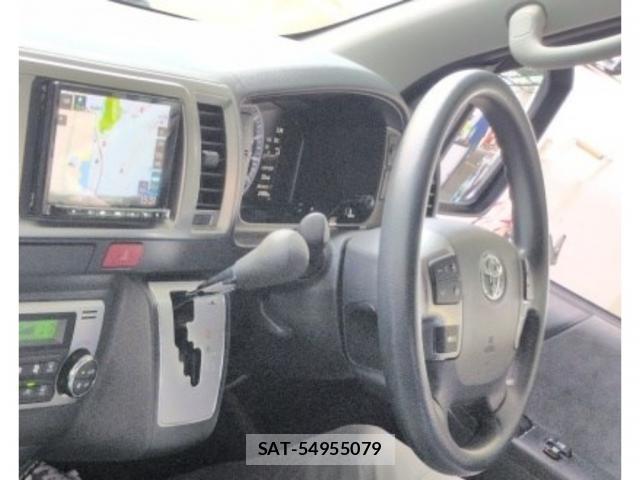 Toyota HIACE WAGON 2022-03 8650659-2