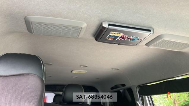 Toyota HIACE WAGON 2015-08 8651446-15