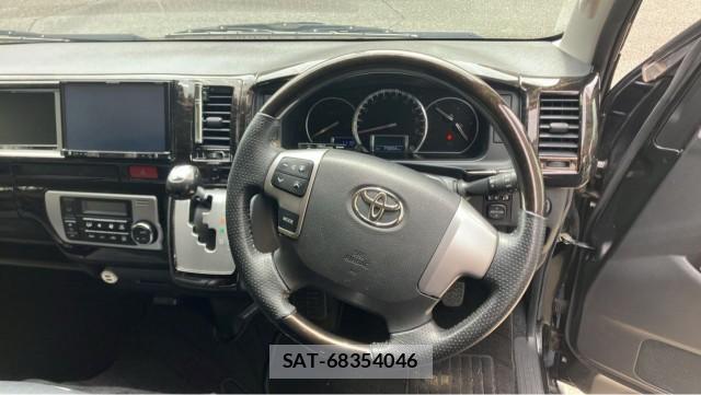 Toyota HIACE WAGON 2015-08 8651446-16