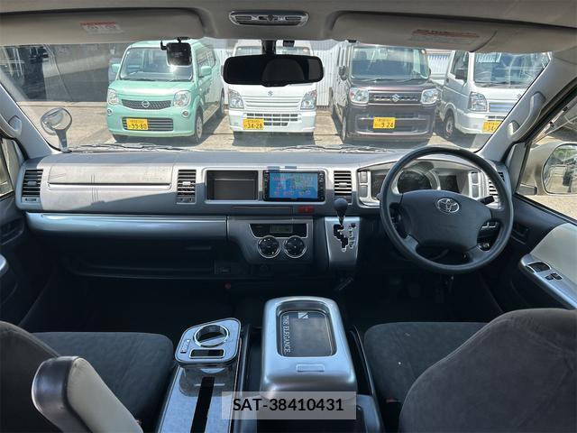 Toyota HIACE WAGON 2013-12 8652330-1