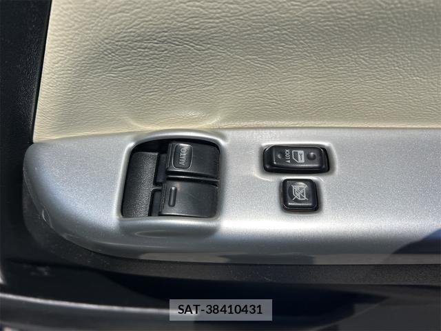Toyota HIACE WAGON 2013-12 8652330-8