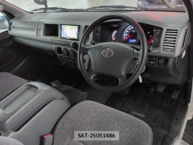 Toyota HIACE WAGON 2008-04 8652594-2