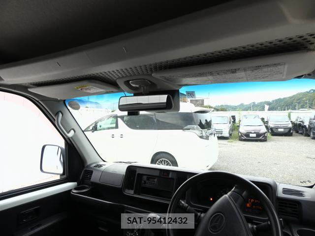 Daihatsu HIJET CARGO 2018-07 8646993-18