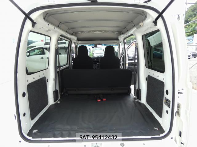 Daihatsu HIJET CARGO 2018-07 8646993-7
