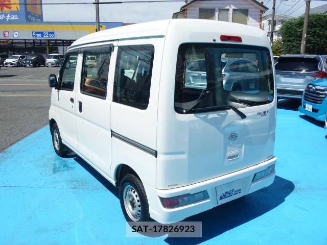 Daihatsu HIJET CARGO 2018-08 8647092-2