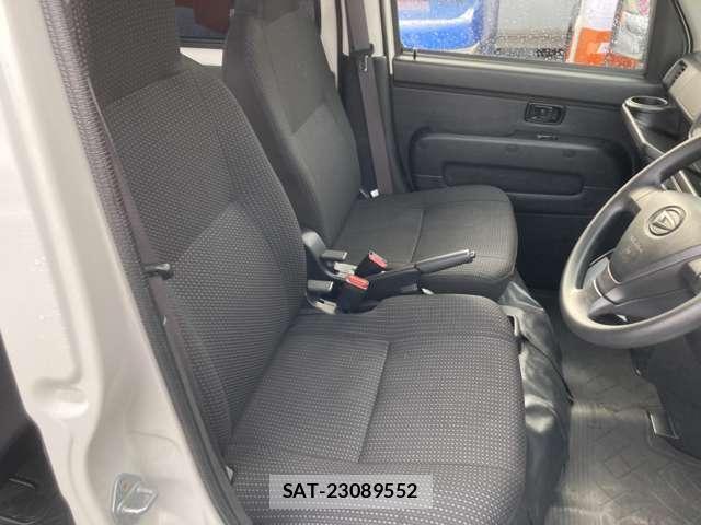 Daihatsu HIJET CARGO 2021-01 8647796-10
