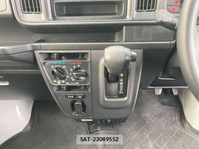 Daihatsu HIJET CARGO 2021-01 8647796-17