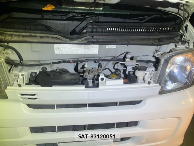 Daihatsu HIJET CARGO 2015-02 8648591-11