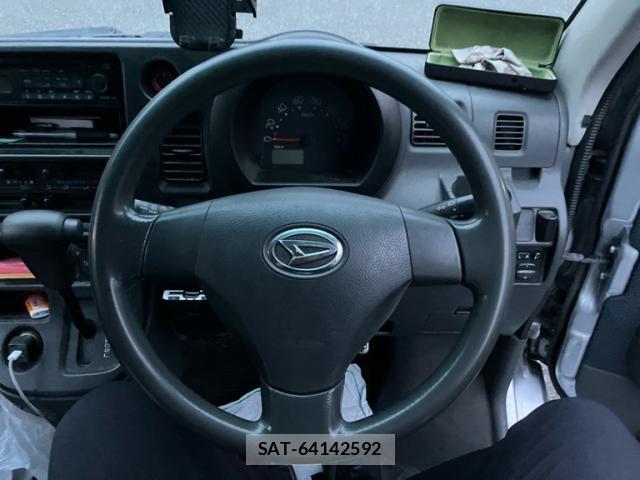 Daihatsu HIJET CARGO 2014-09 8648727-10