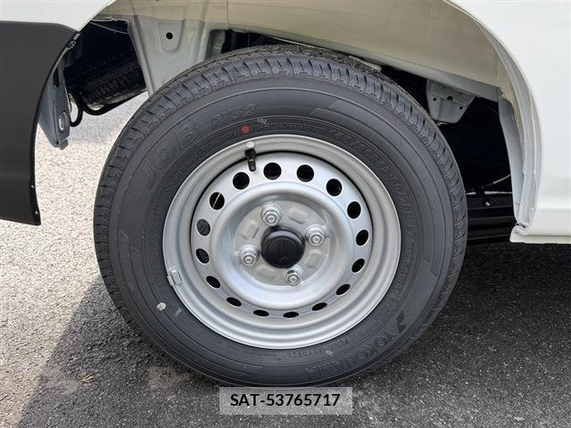 Daihatsu HIJET CARGO 2026-03 8650901-13