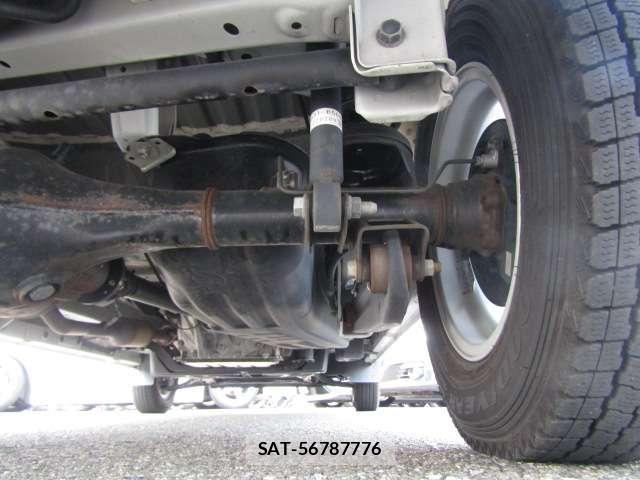 Daihatsu HIJET CARGO 2022-04 8651221-9
