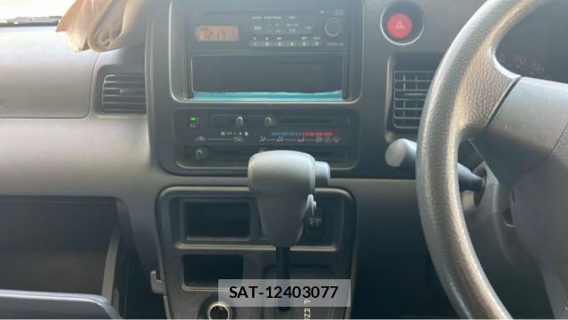 Daihatsu HIJET CARGO 2015-04 8651311-4