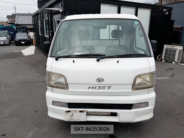 Daihatsu HIJET TRUCK 2000 8646755-1