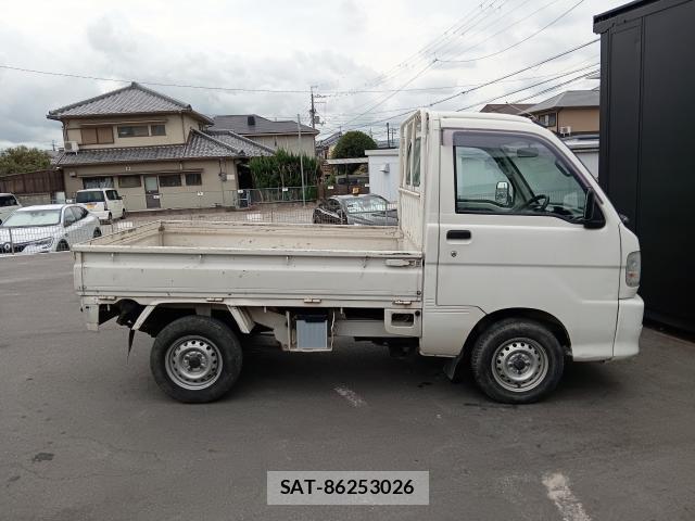 Daihatsu HIJET TRUCK 2000 8646755-3
